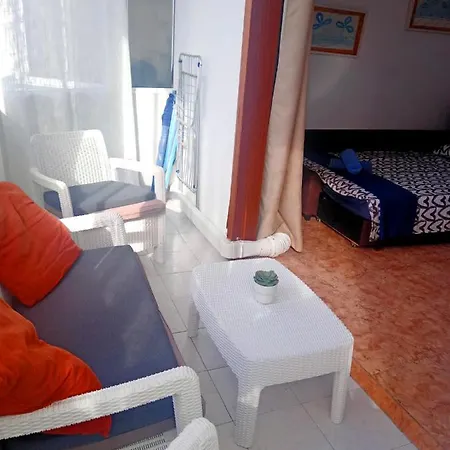 Lägenhet Perfectly Located With Pool Playa de las Americas (Tenerife)