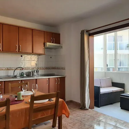 Perfectly Located With Pool Apartment Playa de las Americas (Tenerife)