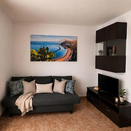 Perfectly Located With Pool Apartamento